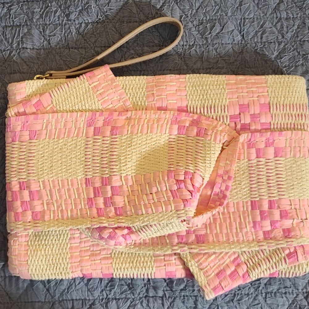 pink  clutch